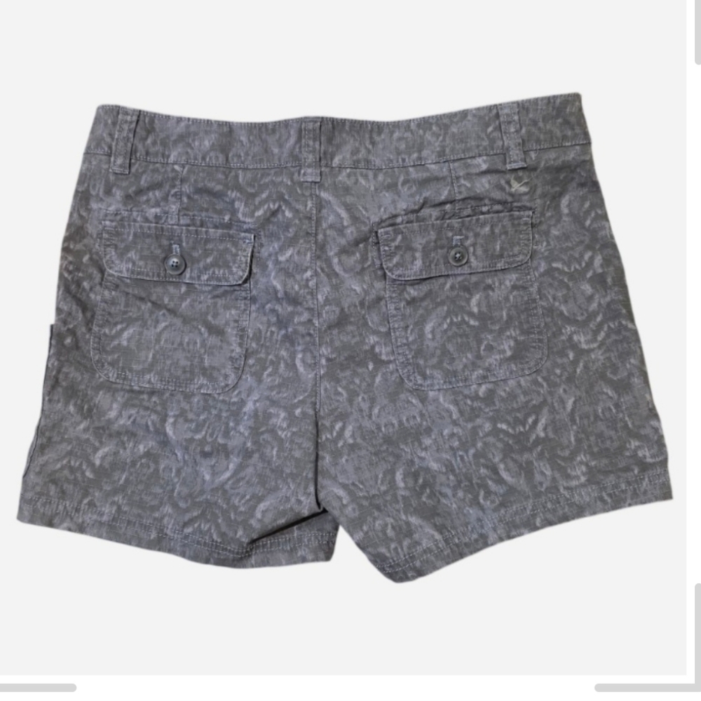 Eddie Bauer Dark Gray/Smoke Subtle Print Women's Mid-Waist Bermuda Shorts. Sz10 - Picture 2 of 6